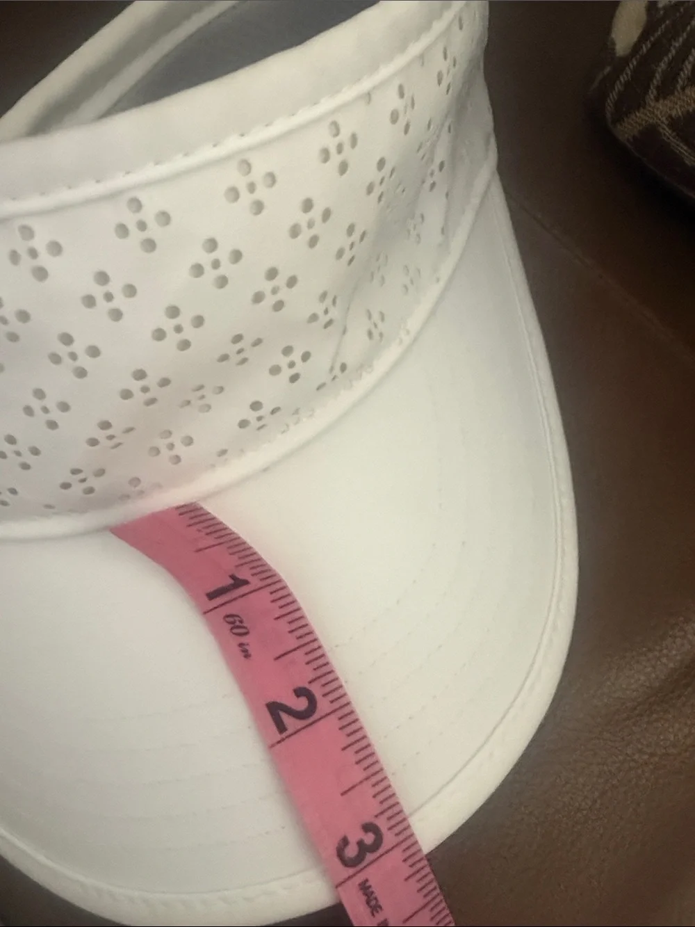 WALTER HAGEN NWT ladies white perforated sun visor